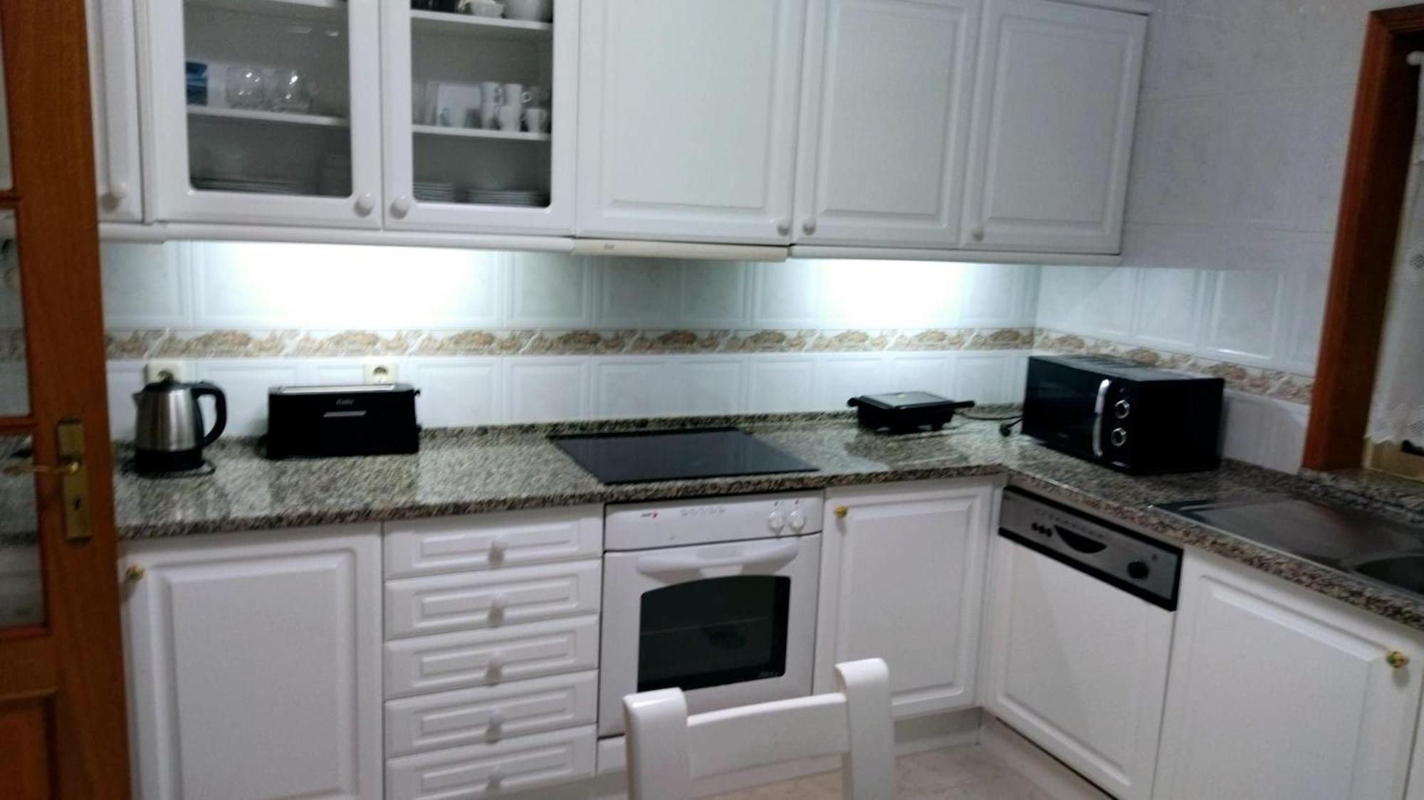 Lovely Apartment Αβέιρο Εξωτερικό φωτογραφία